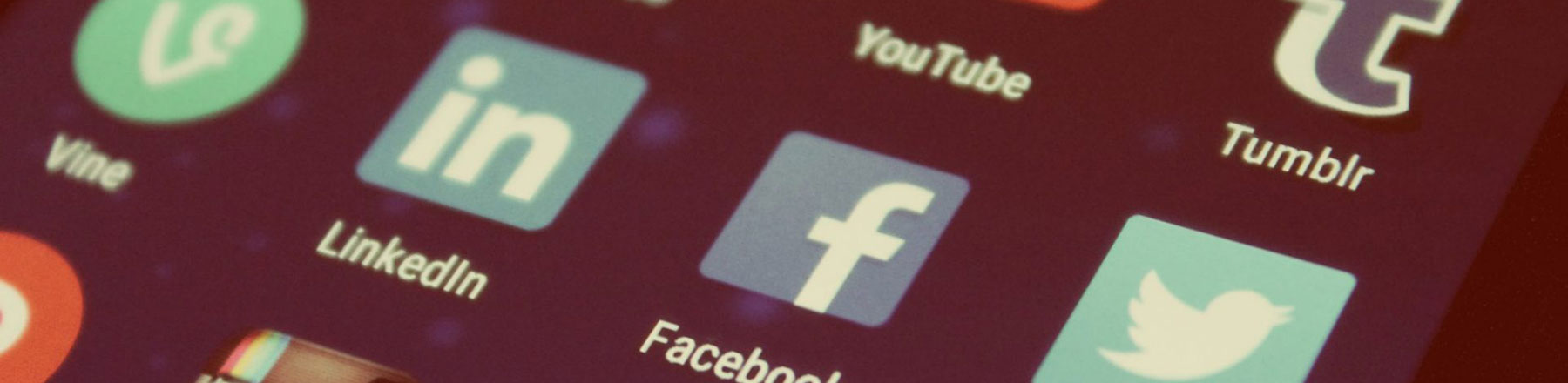 les-reseaux-sociaux-un-nouveau-canal